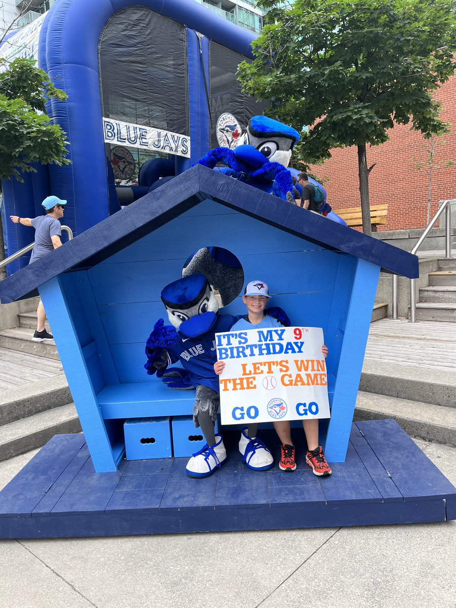 editoradam's tweet photo. Happy Birthday Tristan!! @BlueJays #jrjays #nextlevel https://t.co/kagEeAktLi