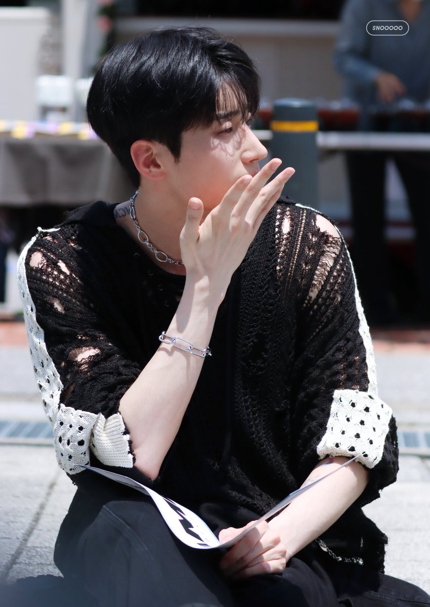 ์ค๋๐ณ tweet media
