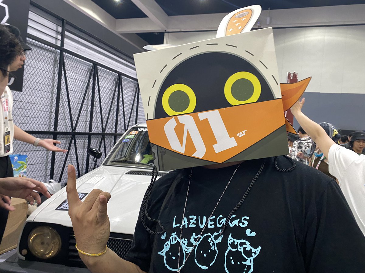SomeChaiTea's tweet photo. Took a pic with a bangboo bag on my head~ #zzzero #IBangboo https://t.co/v8INUQqfW4