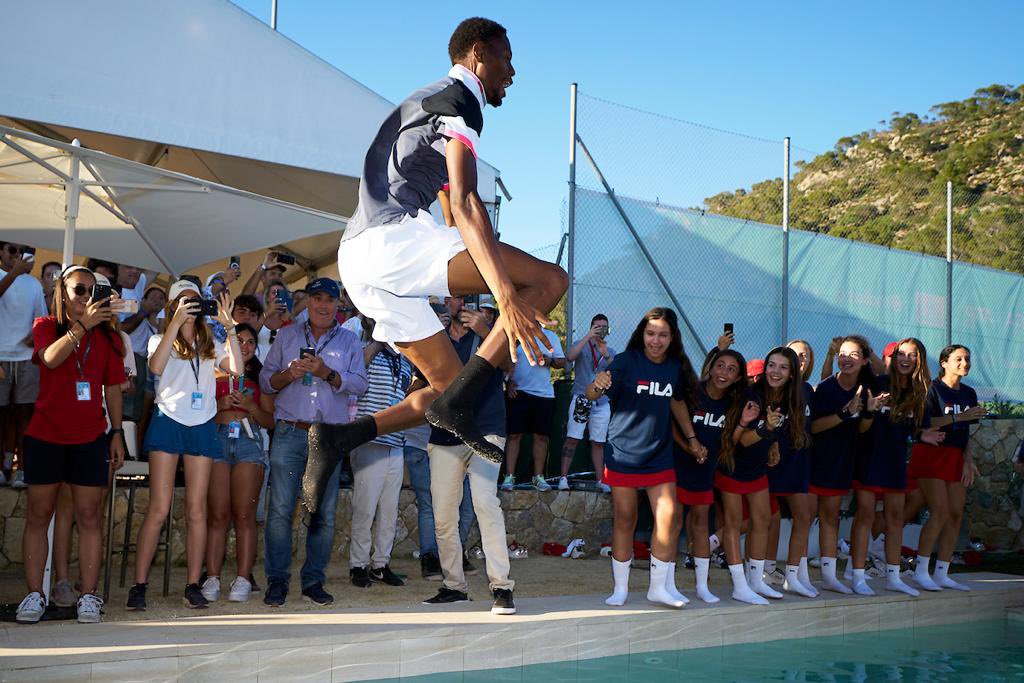 chris_eubanks96's tweet photo. A week I’ll never forget 🏆#️⃣1️⃣🫶🏾 @MallorcaChamps https://t.co/3eUydJ2EgV