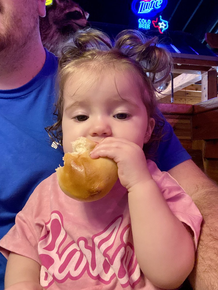 Dshep94's tweet photo. @texasroadhouse  # 1 Fan https://t.co/8eP1c66x8u