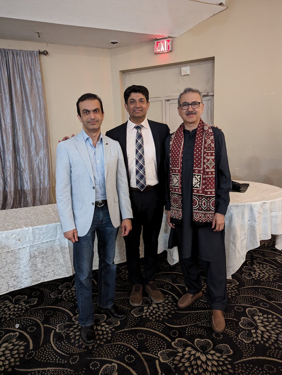 rafzal1305's tweet image. I am honoured and blessed with lovely people around me
@imranmian @faisaljav @humairahomes 
#communitystakeholders 
#realfriends 
#CanadaDay2023