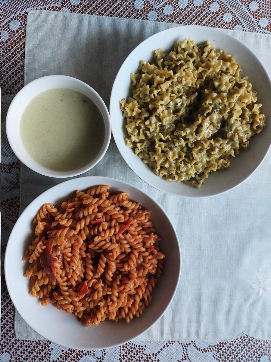 rey23rod's tweet image. #sundaymeal #homemade broccoli cream, trenette al pesto, fusilli alla napoletana #SundayBrunch