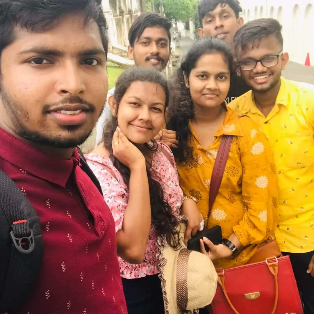 dimuthu_keshan's tweet photo. Happy memories😍😘 https://t.co/FYPU2nrKnZ