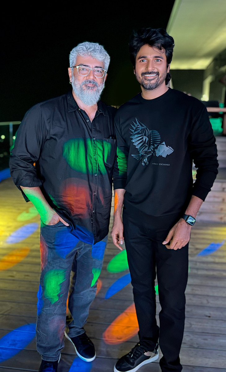 iamrahman_offl's tweet image. Two Self Made Stars 🖤✨

#AjithKumar #Sivakarthikeyan