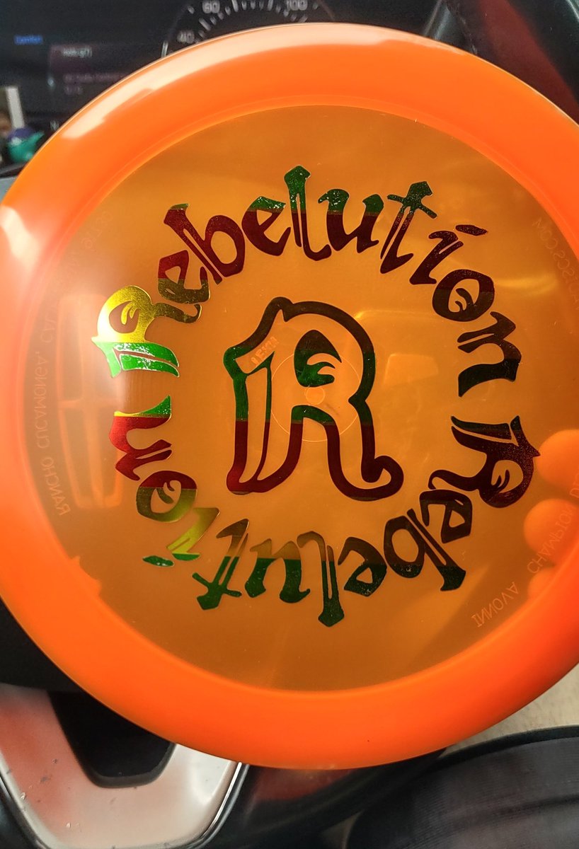 Slizzard316's tweet photo. Finally got something new to post for the UNSOLICITED #DiscPic of the DAY!!!
You dont always walk up to the merch stand at a concert and see #DiscGolf discs hanging there...but when you do...You buy one! Rebelution Champ Tern! βοΈβ₯οΈ https://t.co/JbDVcxPbRU