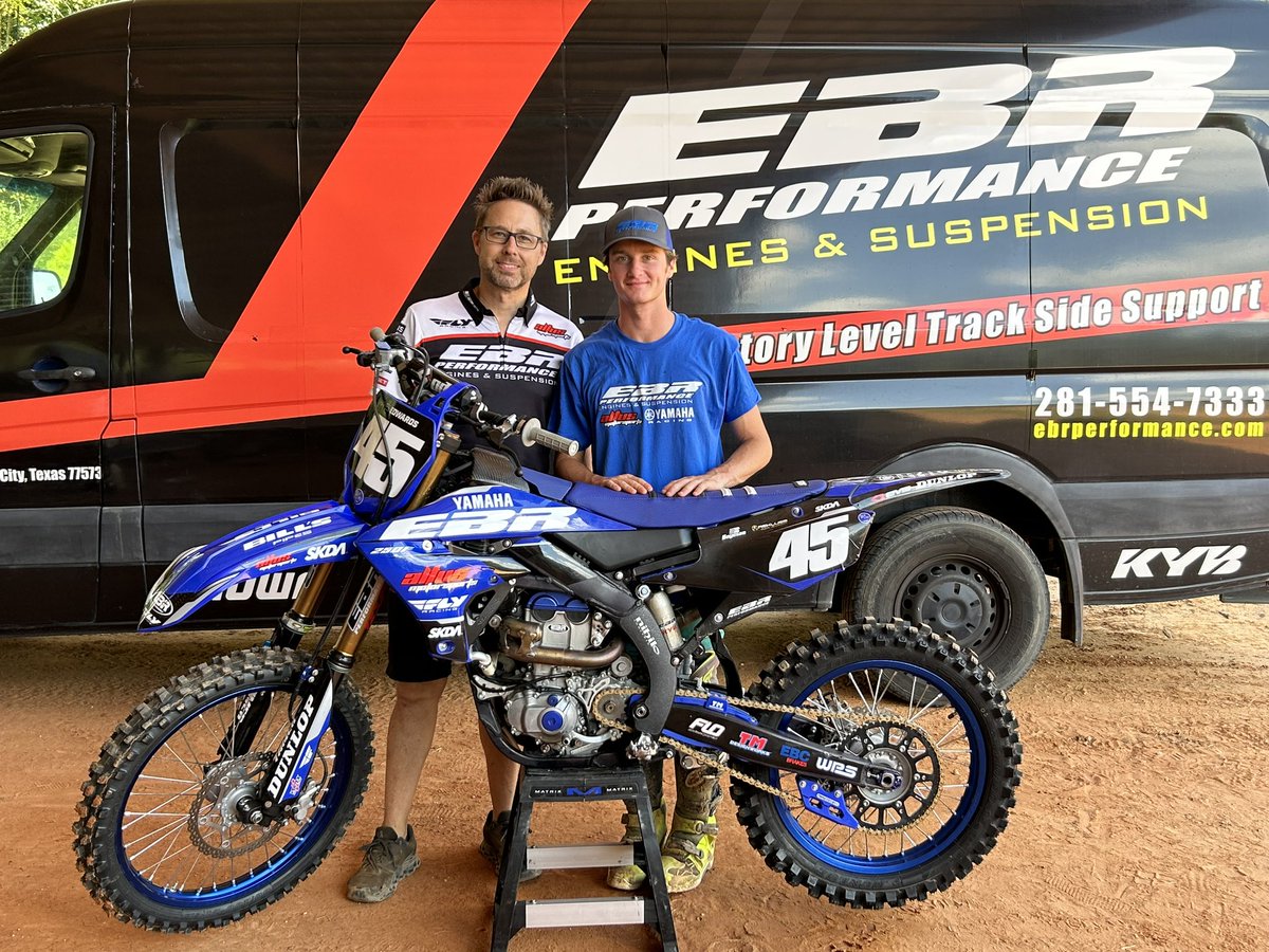And boooom!!! 💪🏼
Hayes (instagram @H4YE5) has worked his butt off the last few years 😅✊🏼
Signed with EBR Performance 📝 
Let’s GOOOOOO!!!!!!