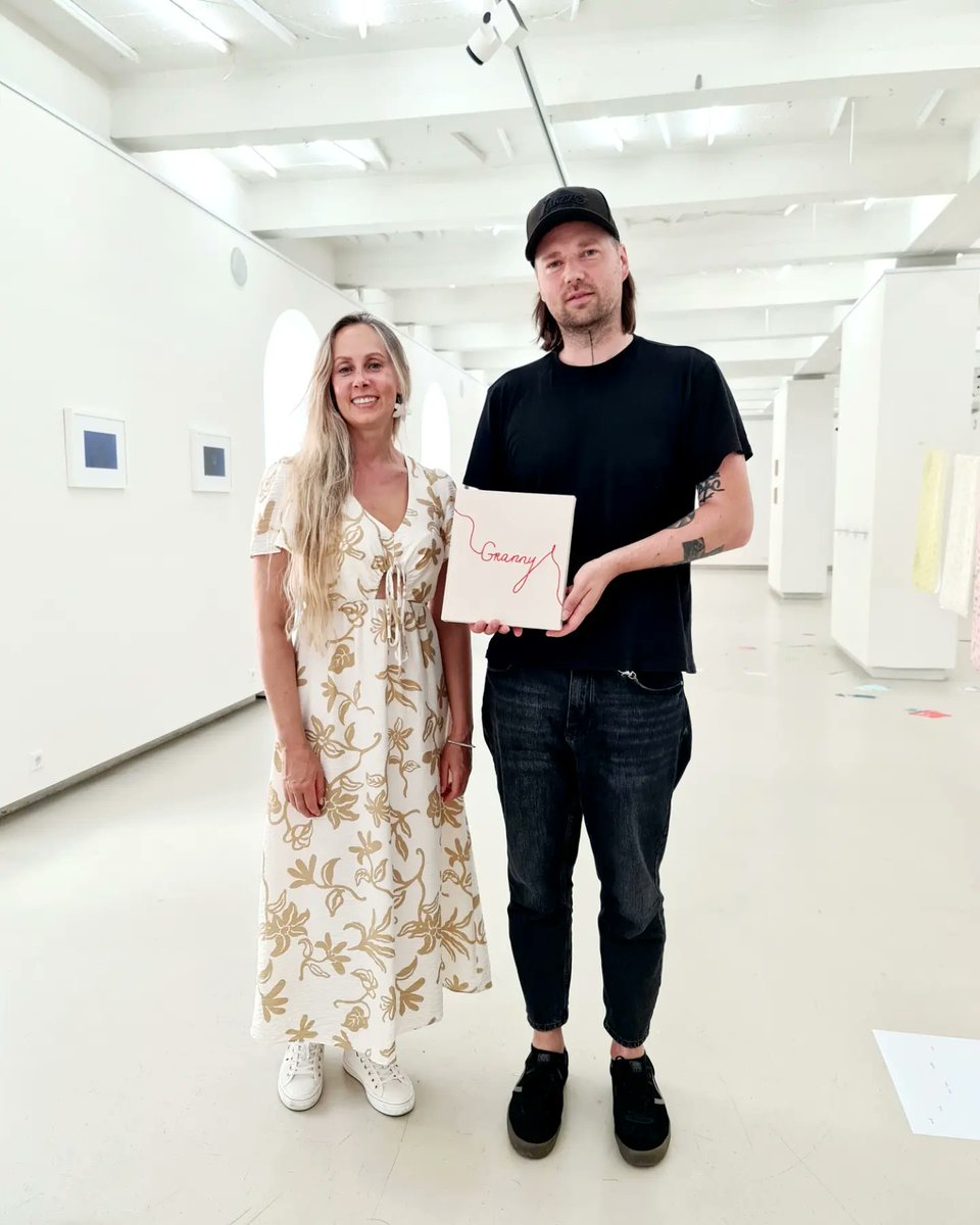 art_morozova's tweet photo. The book Granny is now available for purchase at Kaunas Photography Gallery, Lithuania. Gallery curator @donatasstankevicius
#photo_art
#granny
#grannyproject
#grannybook
#olenamorozovaart
#NFTCommunity
#Ukraine
#Ukrainian_artist https://t.co/mVNED3Lc74