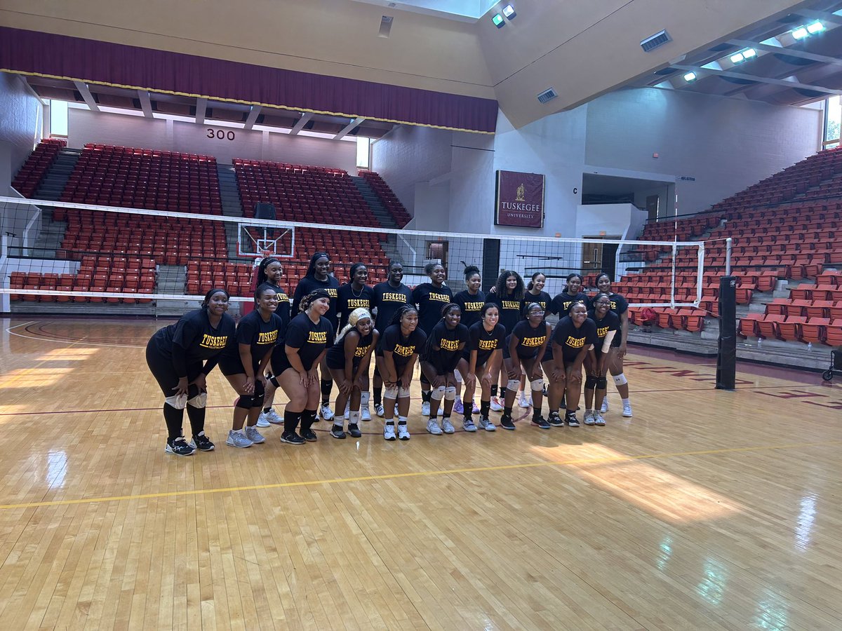 MadisonBurroug6's tweet photo. Had a great camp day yesterday @TuskegeeUniv 🐅 https://t.co/T6hMgyEx9t
