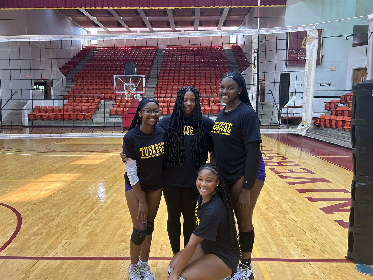 MadisonBurroug6's tweet photo. Had a great camp day yesterday @TuskegeeUniv 🐅 https://t.co/T6hMgyEx9t