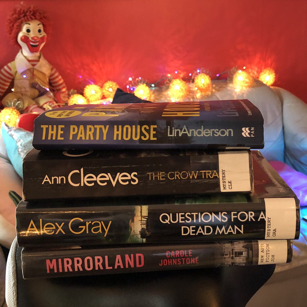 lisadenikolits's tweet photo. Thank you @ShetlandLibrary and #ShetlandNoir for pointing me to these fab reads! @Lin_Anderson @AnnCleeves @C_L_Johnstone #AlexGray https://t.co/zTO2nakPzC