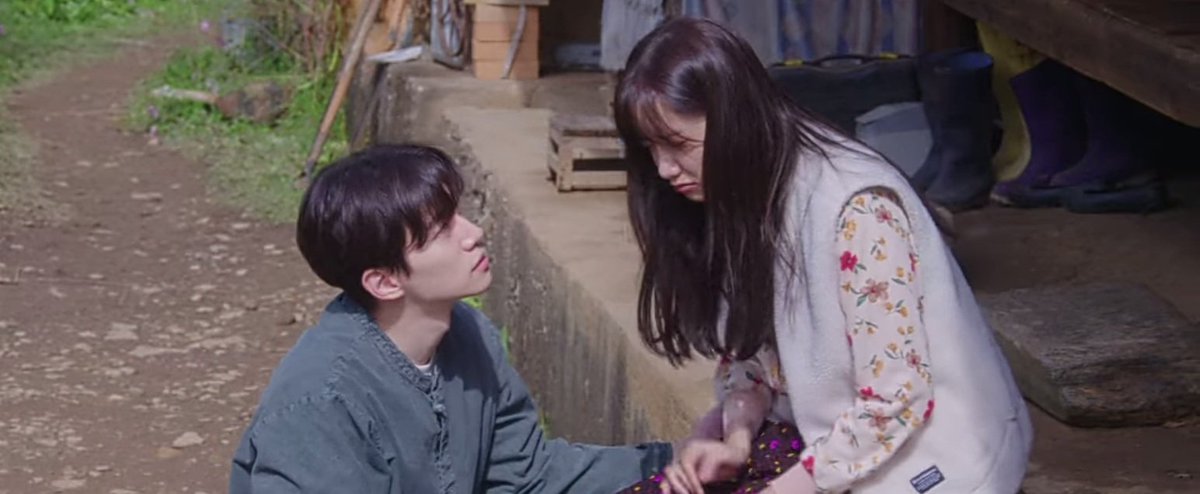 kdramadaisy's tweet photo. #KingTheLand really serves THE romcom that I've been craving for 🥹🫶🏻 https://t.co/kQIzkGGY8e