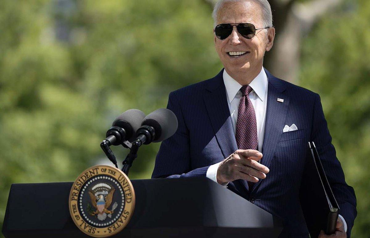 MikeSington's tweet image. The Biden economy is booming. HuffPost: “Former President Donald Trump enjoys touting the pre-coronavirus economy as the strongest in the nation’s history. His 2024 campaign site says it set records for median household income and African American unemployment, among other…