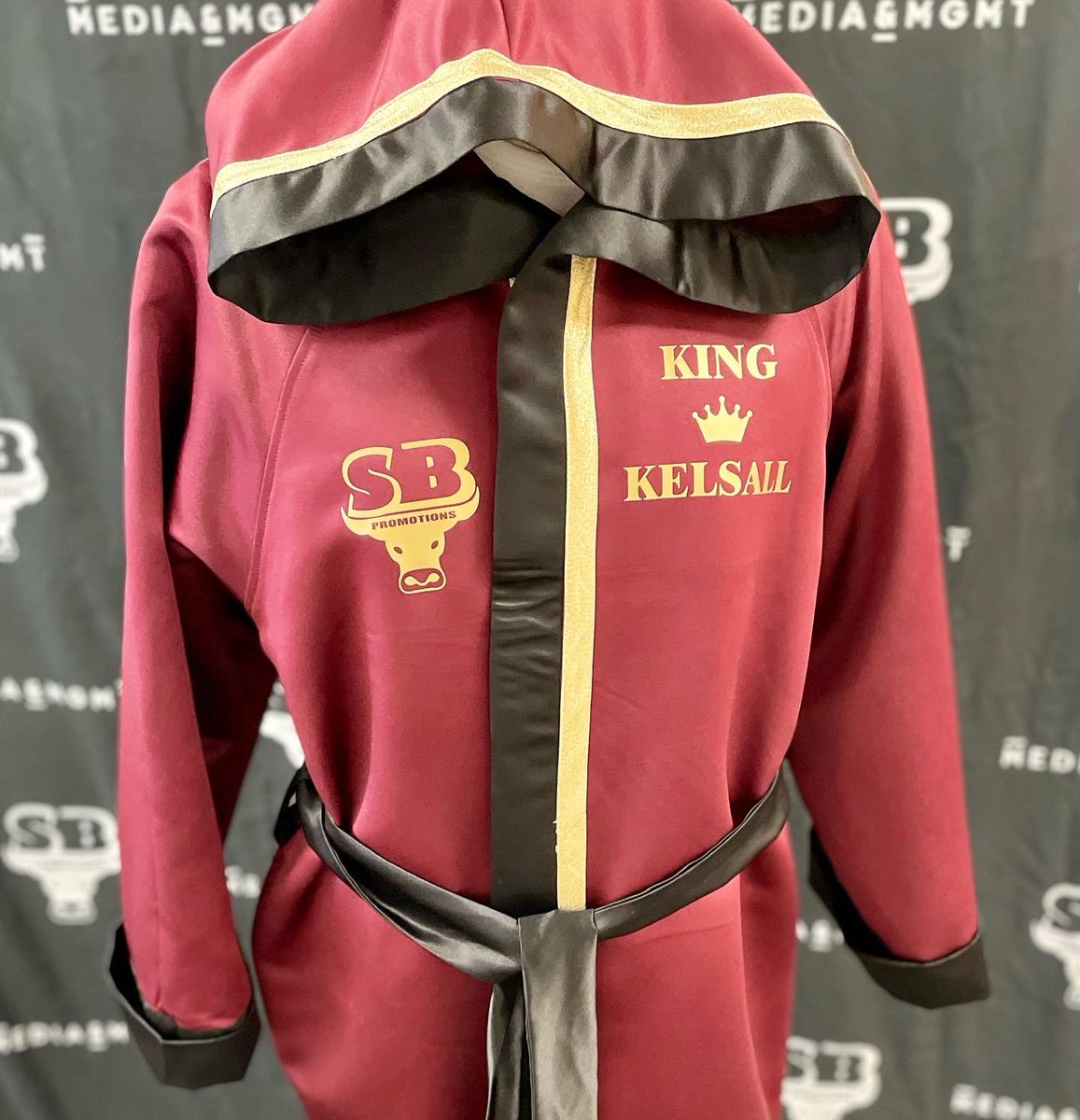PointOne_mgmt's tweet photo. Pleasure to custom design, make and print @_KingKelsall fight kit ahead of his impressive win last night 🥊🙌🏽
Custom fight kits are now available from #mediamgmt, starting from £195 as an introductory offer.
Contact us 🥊
#fightkit #customfightkit #customdesign https://t.co/HKRiSnjbEj