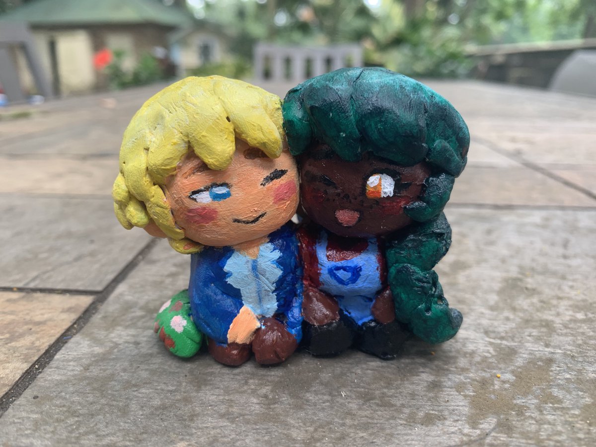 laserlime's tweet photo. A postman and his darlin’ farmer 💌👒

Waynedawn in polymer clay+acrylic!
#storyofseasons #triooftowns https://t.co/oqiMByYTMm