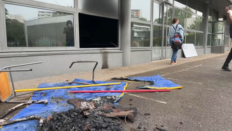 BFMTV's tweet photo. À Grenoble, Amiens ou Brest: après les émeutes, de nombreux élèves ne pourront pas revenir sur les bancs de l'école lundi https://t.co/vw6m4oDmLU https://t.co/dreMcS6Sxl