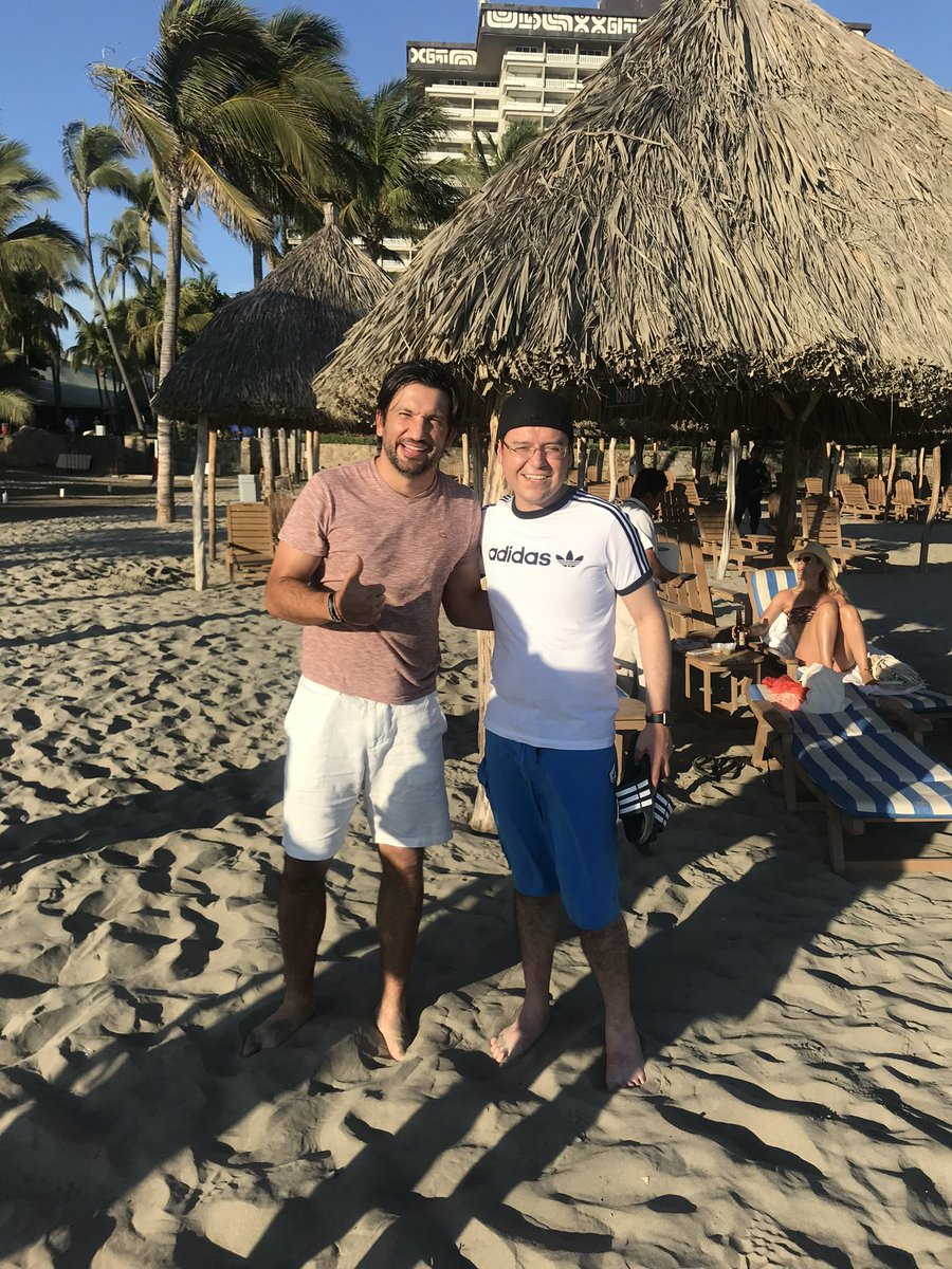egarciam82's tweet photo. Desde la defensa dandole pase de gol a @kikinfg … cómo diría el @ESCORPIONGOLDEN “de nada ehh” ⚽️⚽️ https://t.co/3UatjZSJBi