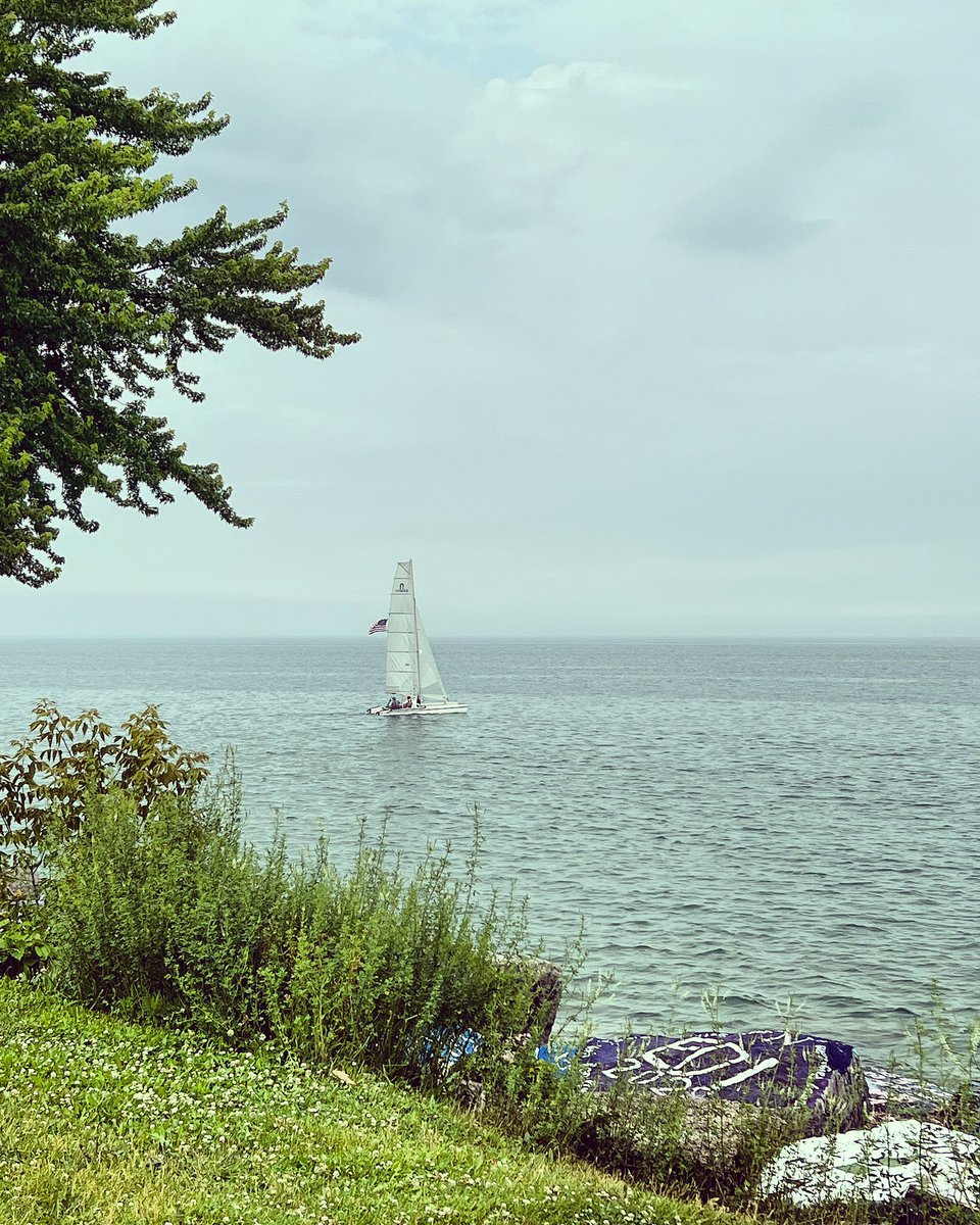LauraMcclard's tweet photo. Last college visit of the weekend! 💜 Sailboats off the main walking path?! Love!! https://t.co/Iyh5fmibhm