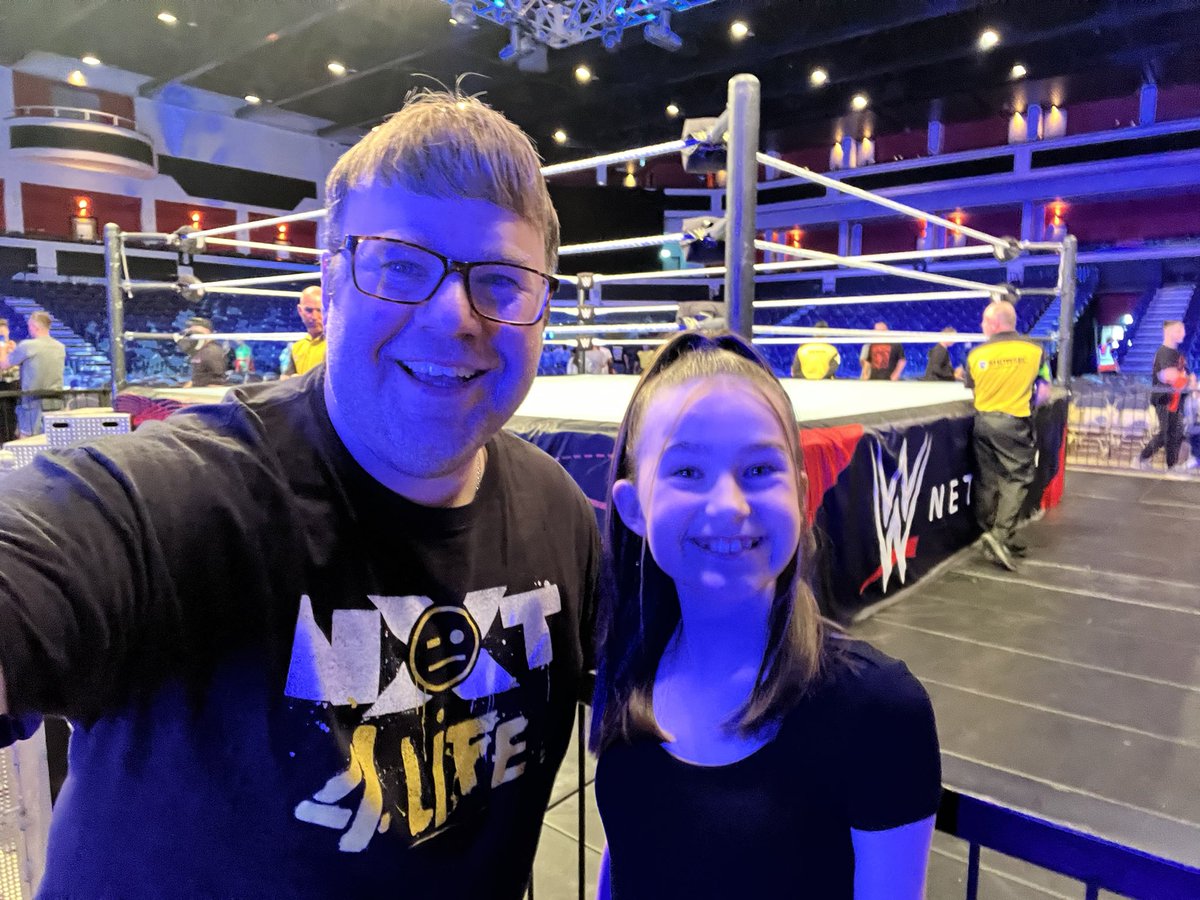 So excited for #WWECardiff tonight! 😍