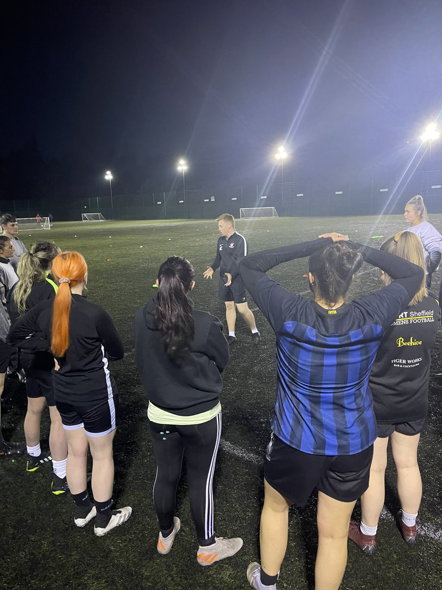 AlexConlon_'s tweet photo. (1/2) This week marked the end of my time coaching at @AFCOldham. In my 5 years with the club, I was fortunate enough to coach and manage some great men’s and women’s sides, watching players develop on and off the pitch, making some great memories along the way. https://t.co/zKbQtF3G9V