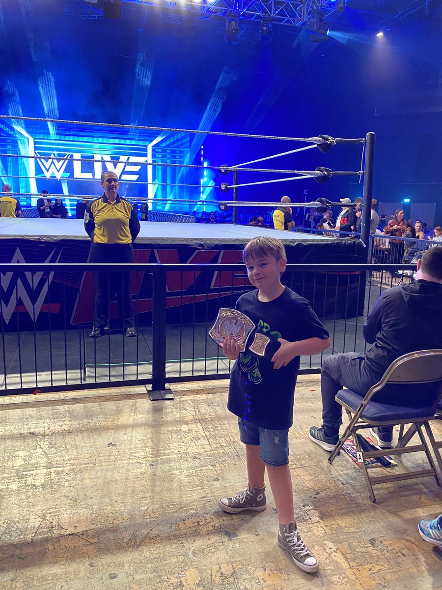Dad_of_DoubleJ's tweet photo. @wwe #WWECardiff https://t.co/NxRPsBmE91