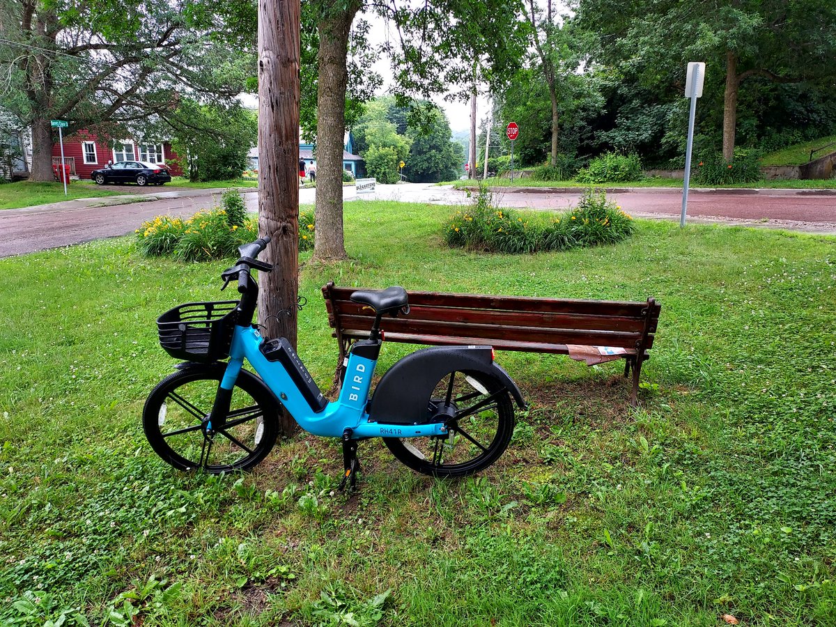 regeslawless's tweet photo. The superior bird app. Getting me around great while my bike gets a tune-up. https://t.co/8iVoW7nwRO