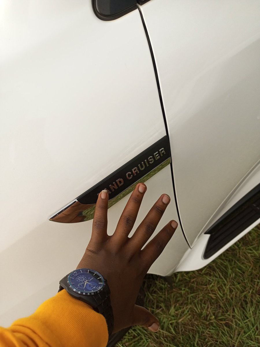 EkwenyeD's tweet photo. SSD boys cruising with a Toyota land cruiser GXR sheesh
#urbanretro https://t.co/d4nBfHTz8Z