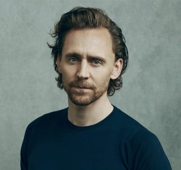 TomHidFansLATAM's tweet photo. Recuerdo del día 📷|Tom Hiddleston en la portada de M2 Magazine para la edición de Julio/Agosto 2021. 
#tomhiddleston #m2magazine #recuerdos #throwback #loveyoutomhiddleston #memories 
#proudoftomhiddleston #tbt #hiddlesbeauty #weprotecttomhiddleston #flashback https://t.co/AcbLKwDykR