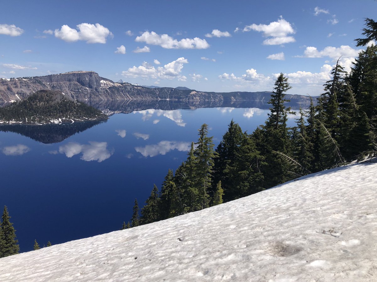 JonLH's tweet image. Some Crater Lake photos I took in early June. #craterlakenationalpark #roadtrip #jonlh #jonathanlhall
