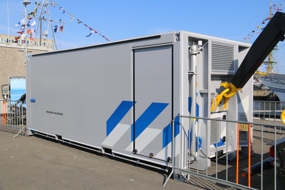 MichaelHuising's tweet photo. 2x Volvo FM met opbouw van @VDL_Groep bj. 2022
De containers zijn gebouwd door #Gemco bj.2022
#MinisterievanDefensie #EODD #CBRN
DM-188-P & DM-189-P https://t.co/NqXpSVfGsT