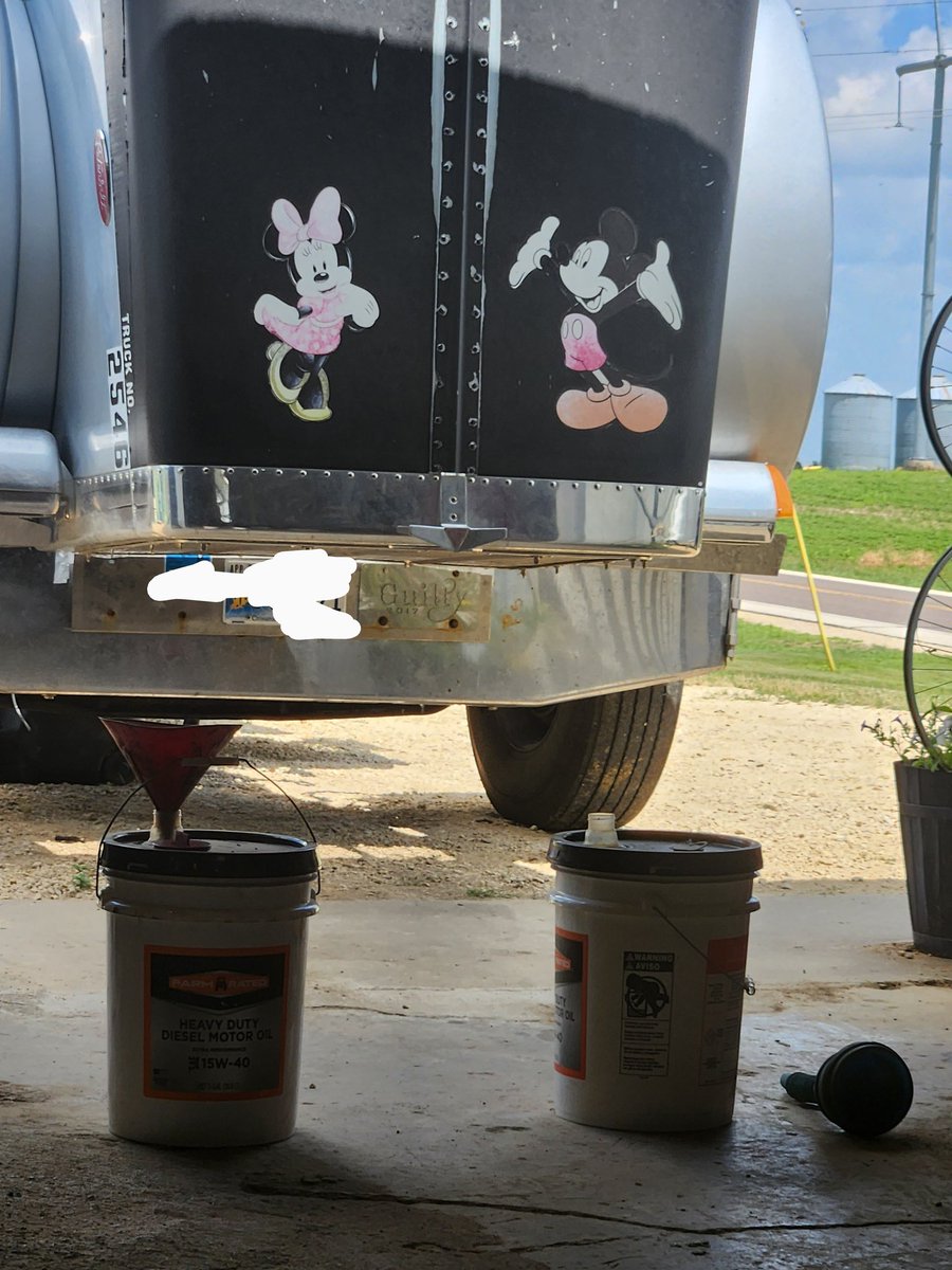 LSchmitt_TAAWTS's tweet photo. Mickey and Minnie have faded over the years.  #truckerlife #cdldu https://t.co/ygEZs5pO4r