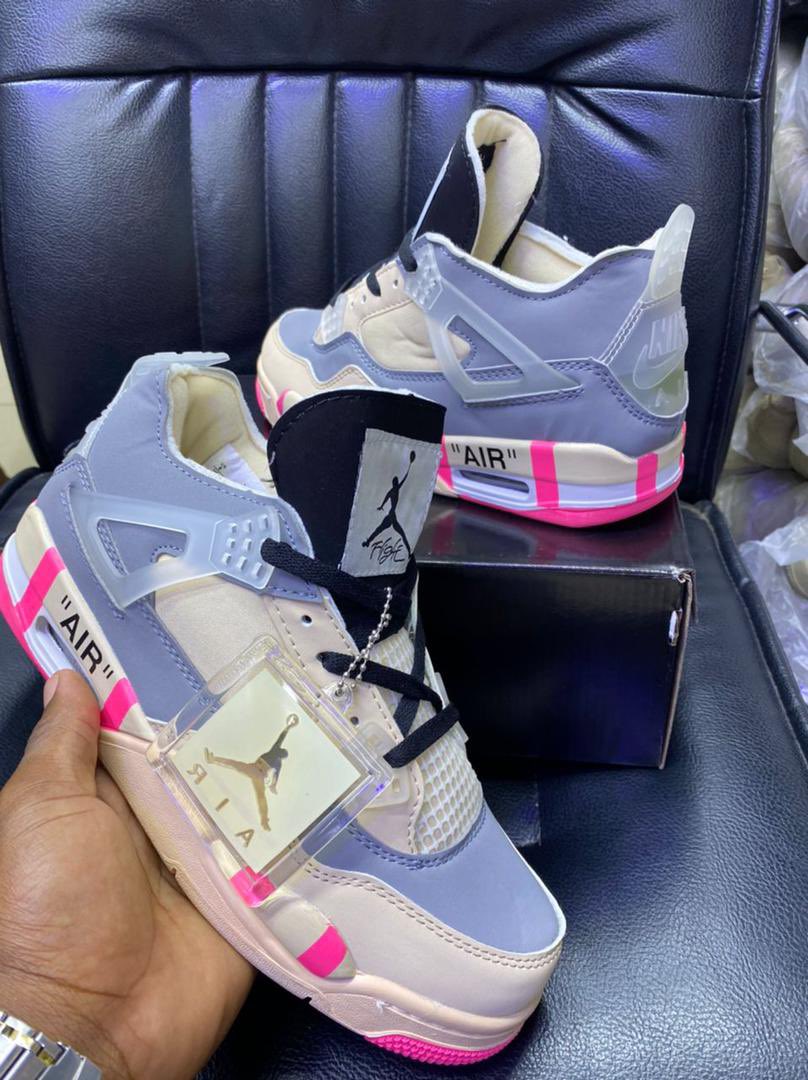 MarcelloGucci's tweet photo. Vos chaussures disponibles de 40 à 45 
-livraison express mp
-Livraison à domicile 
Nous sommes disponibles sur WhatsApp au - +237 697 67 79 83 https://t.co/BZzBvuZXry