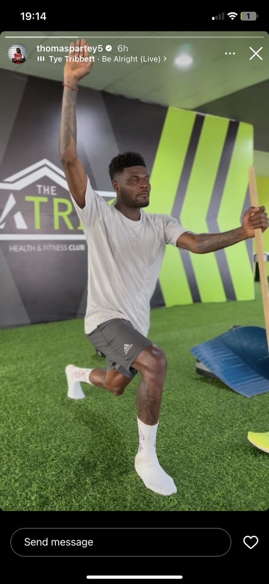 Arsenalnewschan's tweet image. #Arsenal ⭐️ Thomas Partey 🇬🇭 putting in the work today