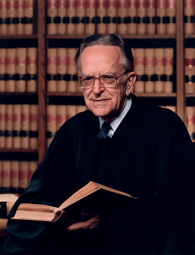 Since 1960, GOP have had 16 justices confirmed (Rehnquist twice) to SCOTUS, six of whom sit there today. 

But did you know that of the remaining nine justices, 1/3rd became the most liberal justices, like ever? 

Harry Blackmun, John Paul Stevens, and David Souter: https://t.co/BKOfDMPobS