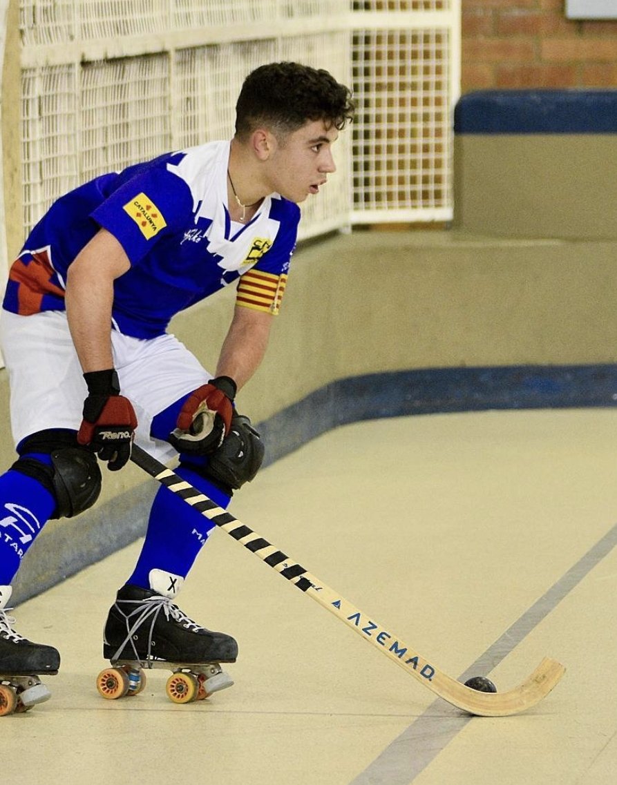 xocdestics's tweet photo. 🏑 #OKNCATM @ConradXicota reforç de luxe pel @ClubMalgrat
El jugador, de 24 anys va formar-se al @CHMataro i la temporada passada va estar al @cptordera. https://t.co/5XXvrqXrnM