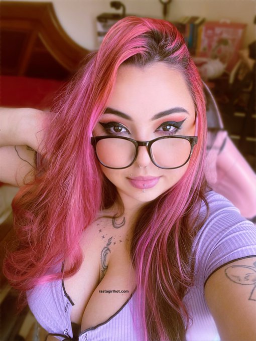 Wanna duo? 👀 https://t.co/q4hZTeNJ6d