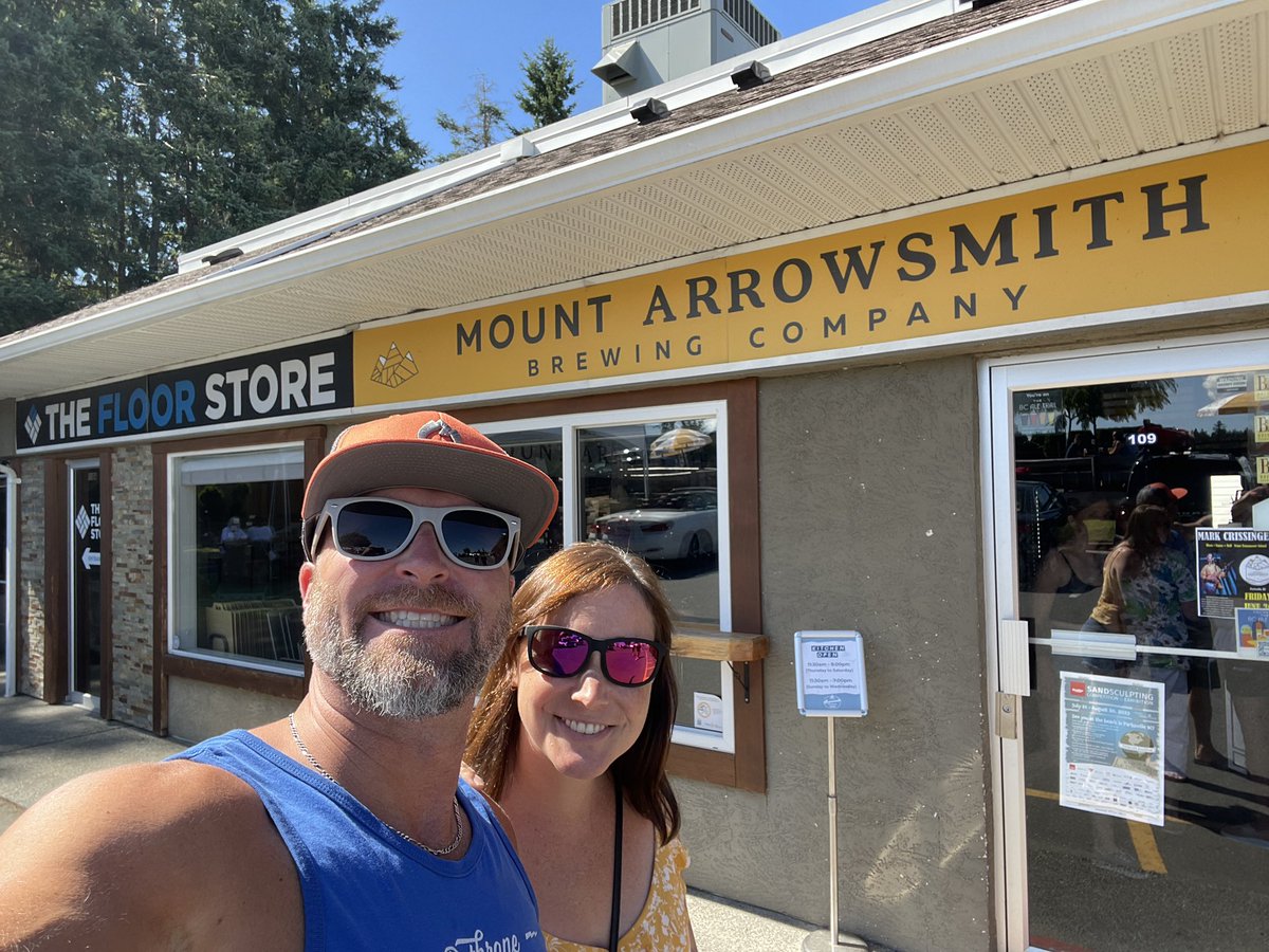 craftbrewjester's tweet photo. Brewstop #50 on the #QuestToBreak78 of #brewquest2023 was @MAbrewing in #pville we had so@e new to us seasonal and always delish #zaaaa #mountarrowsmithbrewing #CraftNotCrap #craftbeer
#beerpics #iLoveBeer #beernerd #BeerLover #BeerMe #parksville https://t.co/Z970B4t3n6