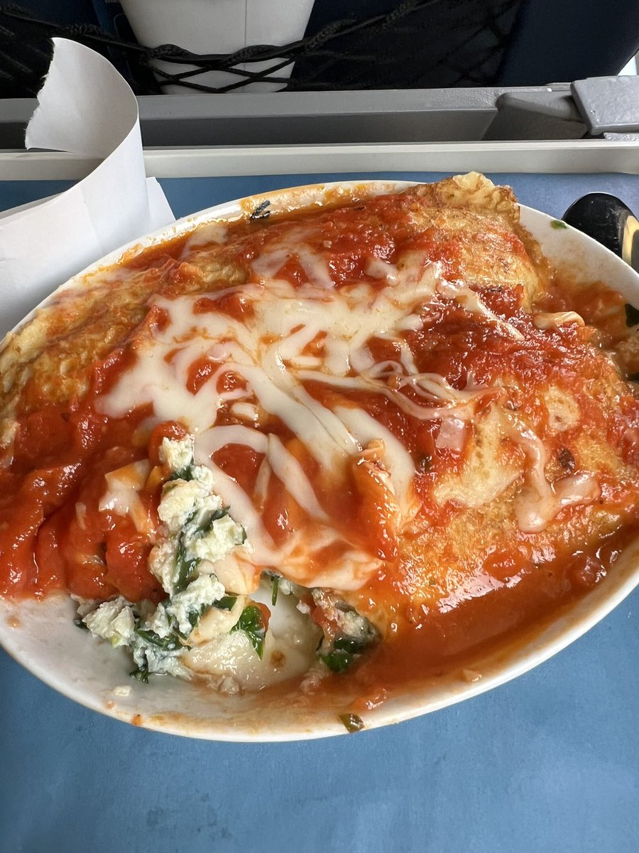 Tom Sietsema tweet media
