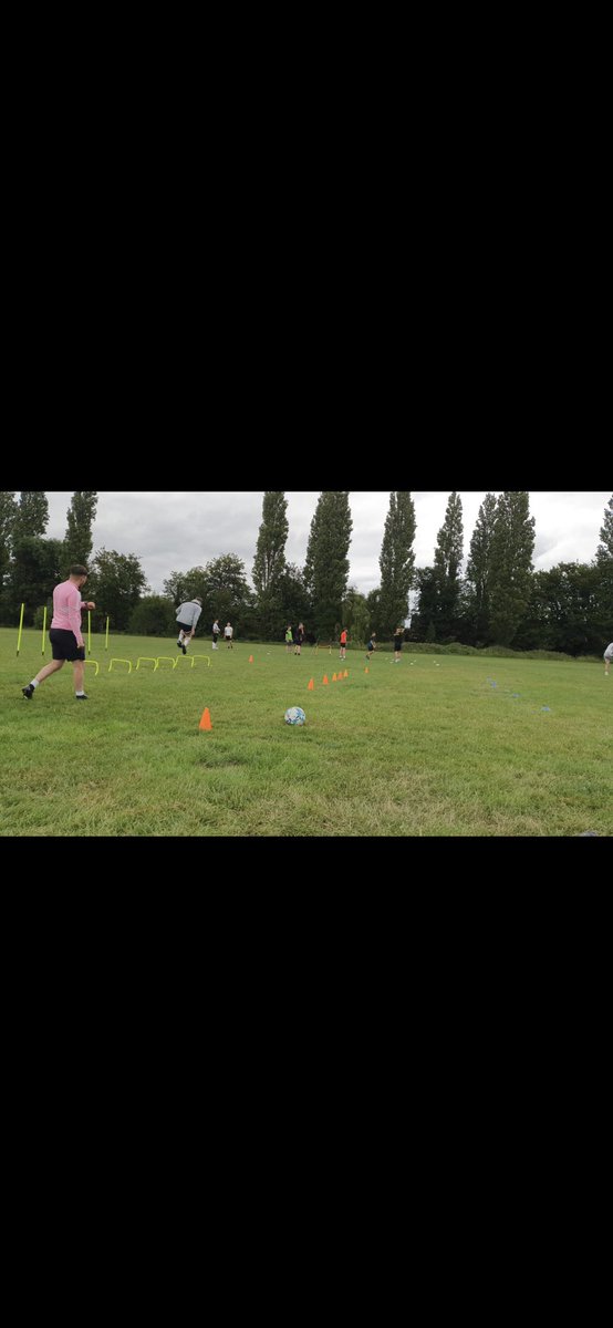 StFrancisDovesFC tweet media