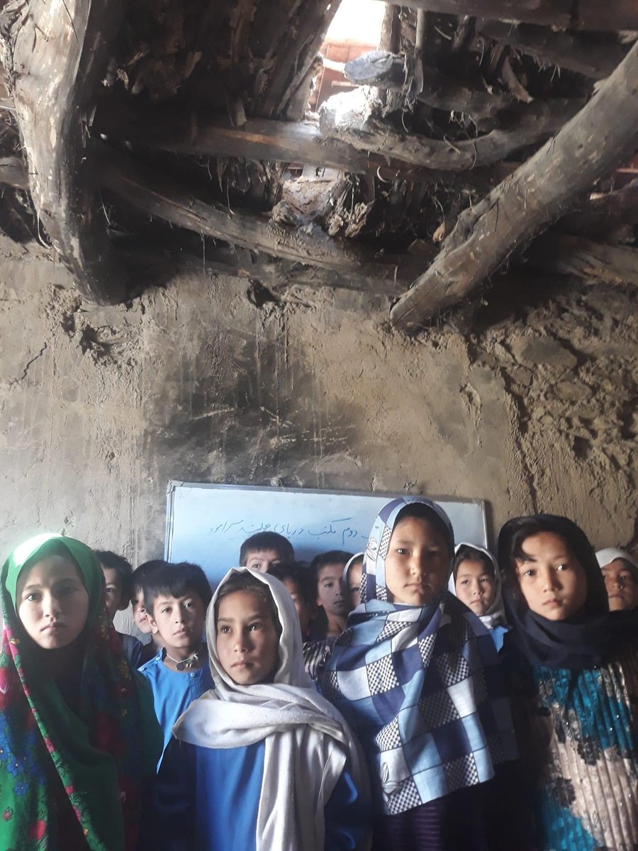 Hazaras are the3rd largest ethnic minority in Afghanistan.Estimates suggests Hazaras -between 6to7million,btwn20-30% of 🇦🇫population,although there has nvr been an official census. Now that the Taliban have retaken control of the country,Hazaras live in fear.
#StopHazaraGenocide