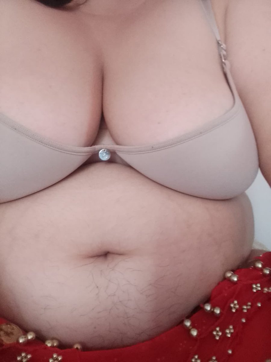 MerchuSpace's tweet photo. Quién quiere mi pancita para dormir?? 🥹💖

#chubby #gordita #nsfw #nsfwtwt https://t.co/qM32CcVMMo