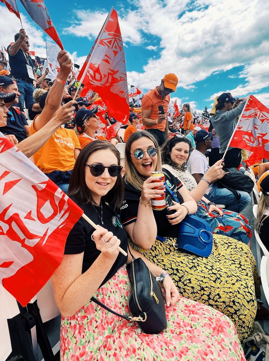 brogangaymer's tweet photo. Was hoping for a repeat our Austria ‘22 race - chaotic, but amazing 🇦🇹🤩 Bring on Monza 🇮🇹 women back on the f1 tour.

@F1 #AustriaGP https://t.co/WlzWiV4k0Y