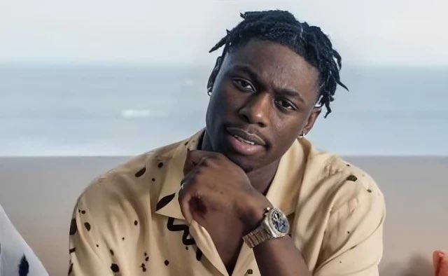 Kulturlesite_'s tweet photo. 🚨« MÉLO » de TIAKOLA vient de rentrer dans le Top 50 des projets les plus écoutés de l’histoire de Spotify France ! 🇫🇷👏 https://t.co/9y7EuhTQ7J