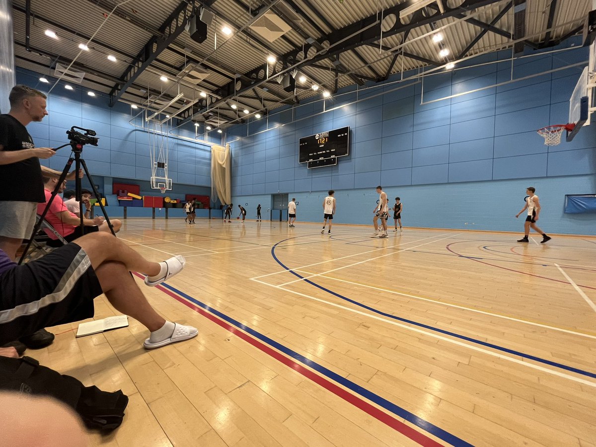 Welll done <a href="/BCAUK/">BCAUK</a> for putting on another 🏀 clinic. The better the coaches the better the game will be in 🇬🇧