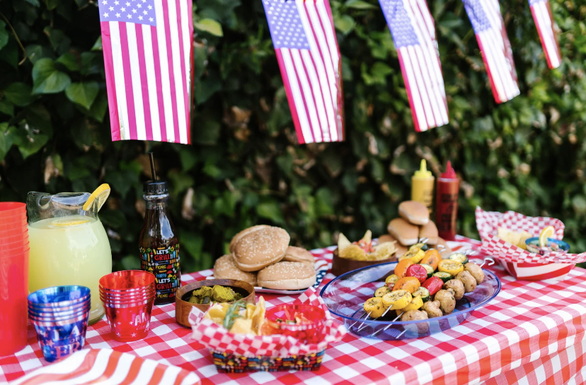 Athlete_TH's tweet image. #FROMTHEBLOG // Looking for healthier food swaps for your Fourth of July favorites? We've got you covered! Check out the link below to read about dietitian recommended swaps for the upcoming holiday. #sportsnutrition  

blog.athletetrainingandhealth.com/healthy-altern…
