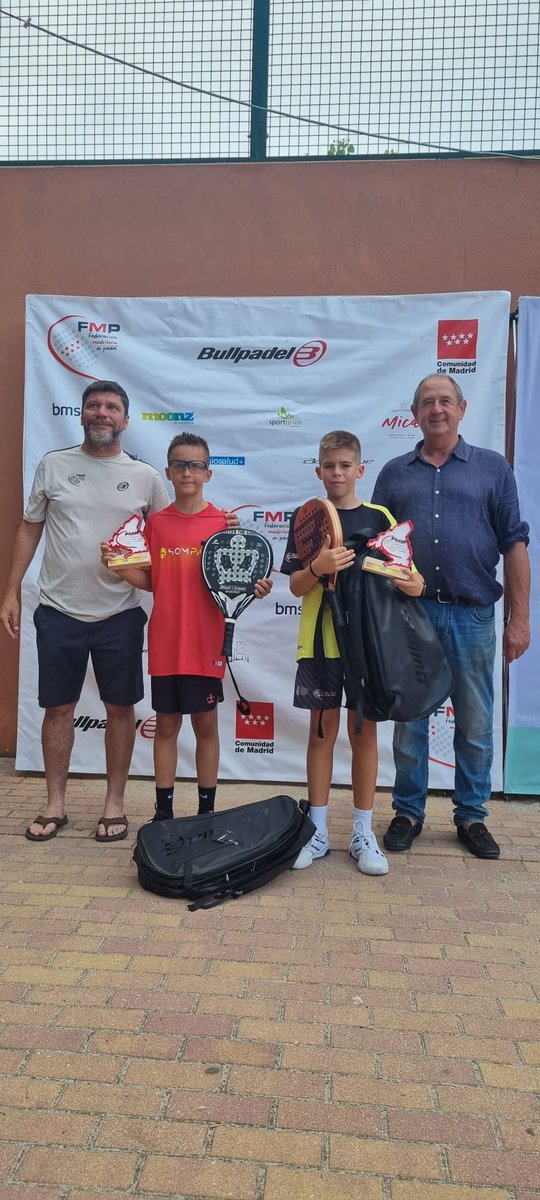 De nuevo lo has vuelto hacer, nuestro socio junior ha vuelto a ganar <a href="/dario/">dario</a>.p.leiva grande que eres un grande, felicidades por otro gran triunfo #bullpadel #fmp #tactecsports