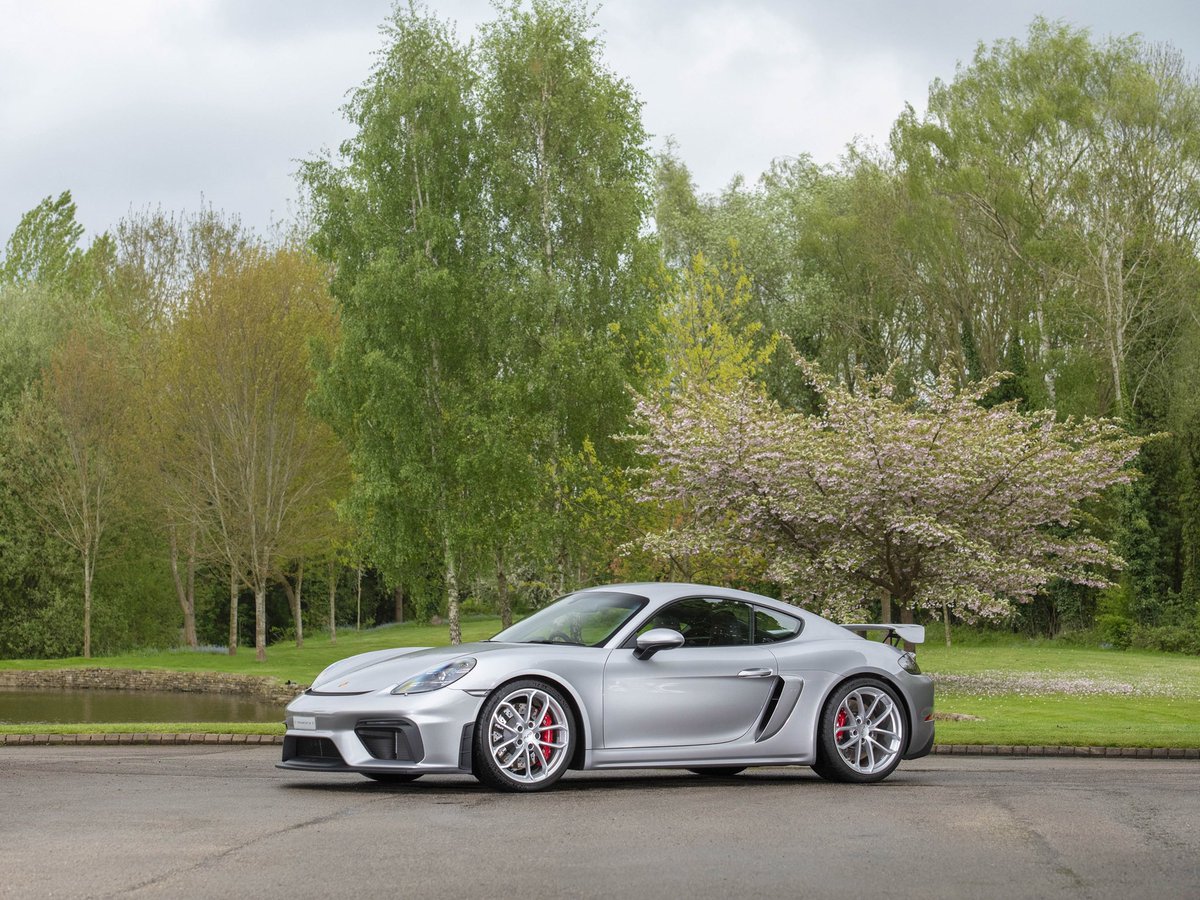 What a great drivers car a Cayman GT4 is. I think they’re probably better than any 911! This new example is in stock and the team have priced it at £99,500. Without sounding blasé about £99,500 this is a lot of car for the money!

#DriversCar #MidEngineMaestro #BangForBuck