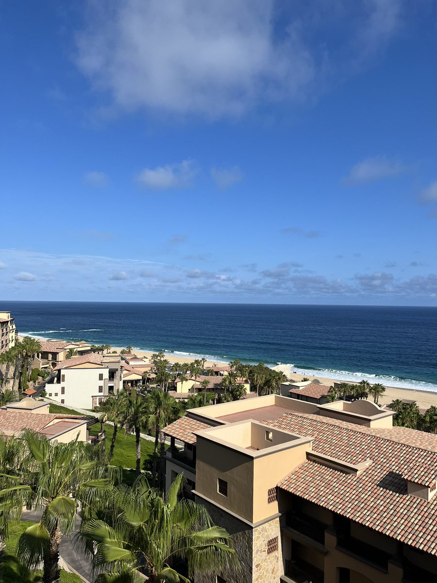 jrtager's tweet photo. Scenic 4 mile run with a 500 foot climb in elevation in Cabo. 🏃🏽♂️👊🏼#TooBlessedToStress https://t.co/X7UYbcnJo0