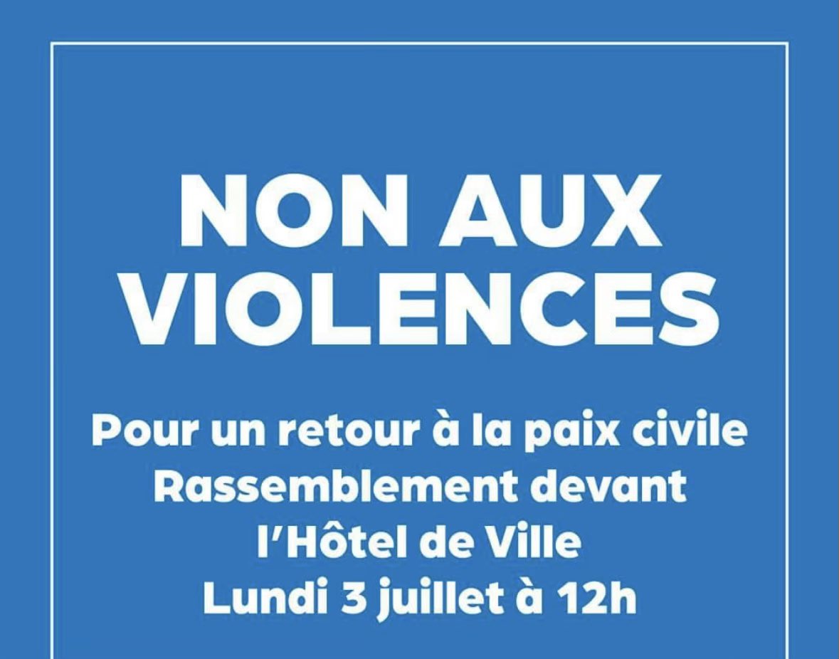 VilleLimoges87's tweet photo. En soutien aux forces de police, de gendarmerie et aux pompiers, le maire de Limoges et la majorité municipale appellent à un rassemblement contre les violences, demain lundi 3 juillet à 12h devant l’Hôtel de ville - square Jacques Chirac. https://t.co/L815pFzBfh