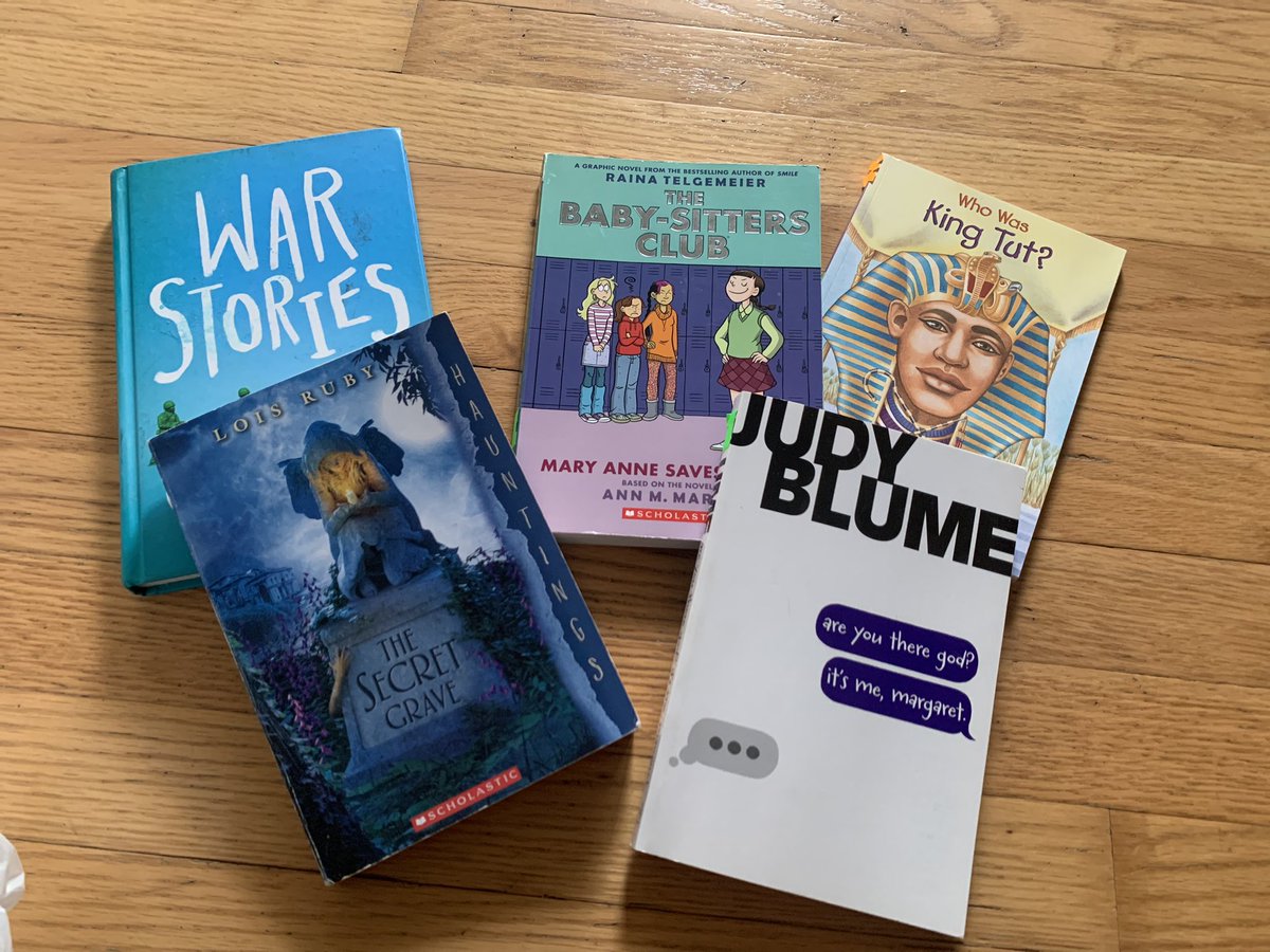 LessonsWithMsC's tweet image. Goodwill book haul! #classroomlibrary